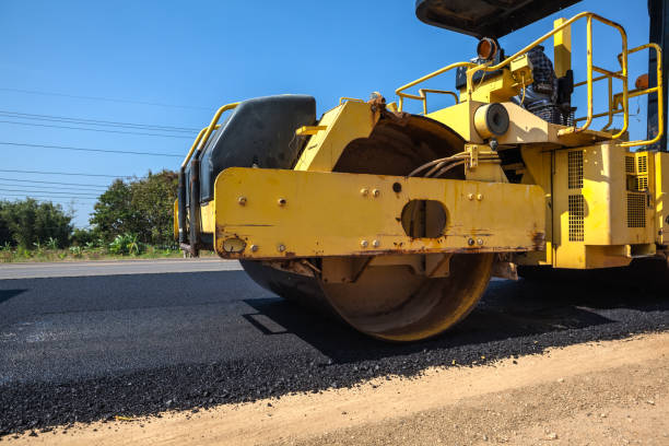 Best Commercial Driveway Pavers  in Lambert, MS